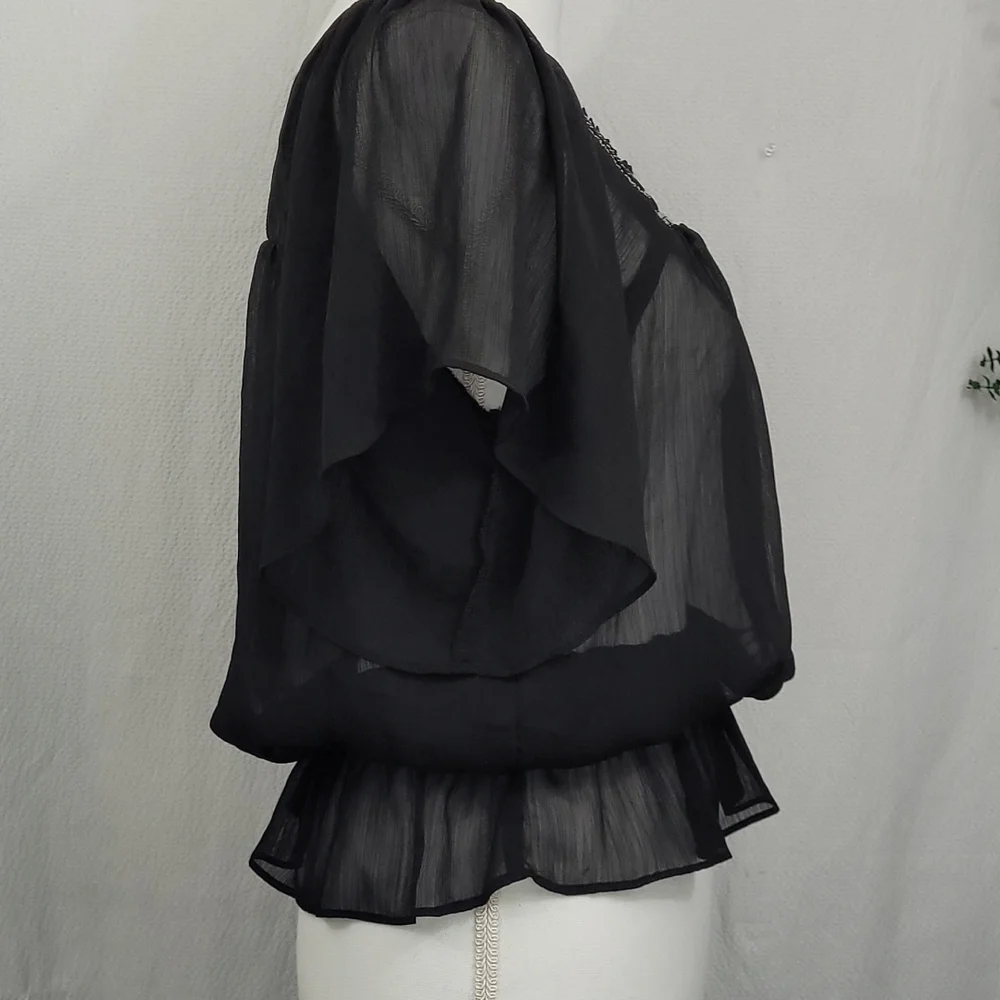 Mudd short sleeve semi sheer flower blouse - Picture 3 of 7